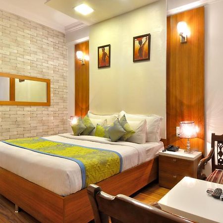 Hotel Solitaire Chandigarh - 10 Mins From Railway Station מראה חיצוני תמונה