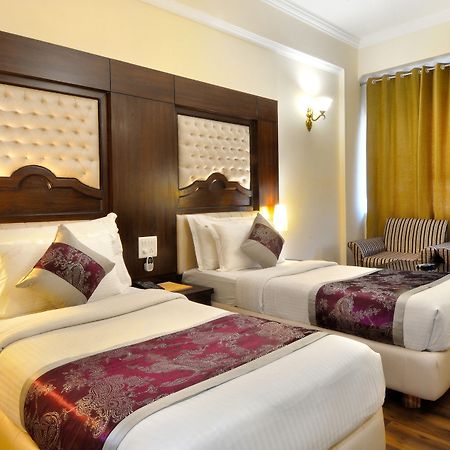 Hotel Solitaire Chandigarh - 10 Mins From Railway Station מראה חיצוני תמונה