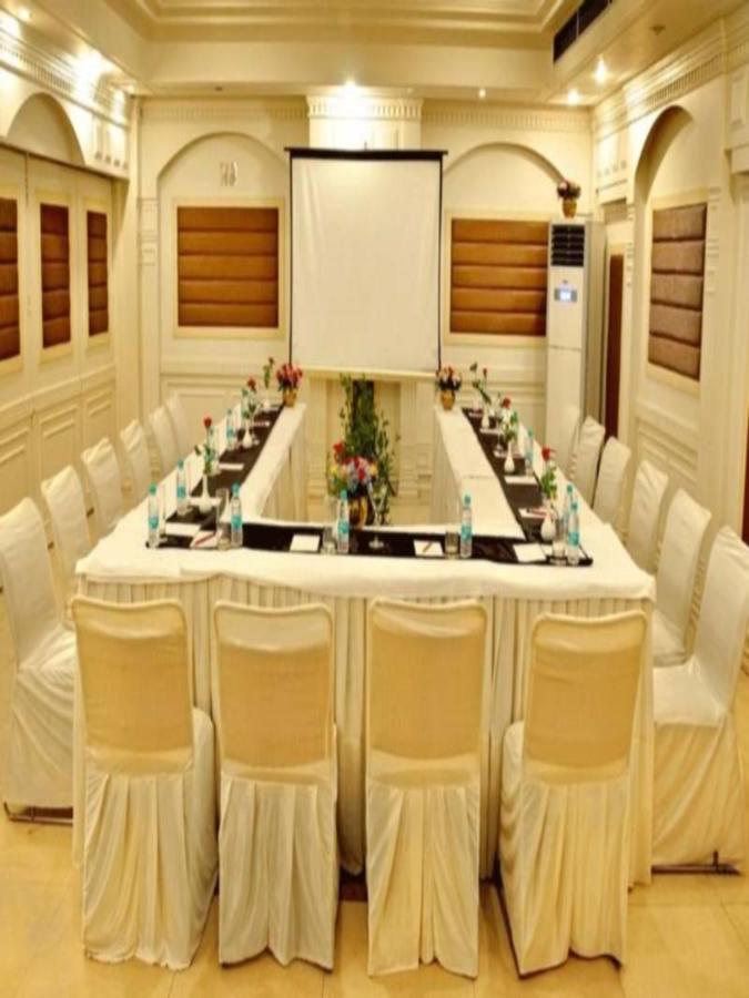 Hotel Solitaire Chandigarh - 10 Mins From Railway Station מראה חיצוני תמונה