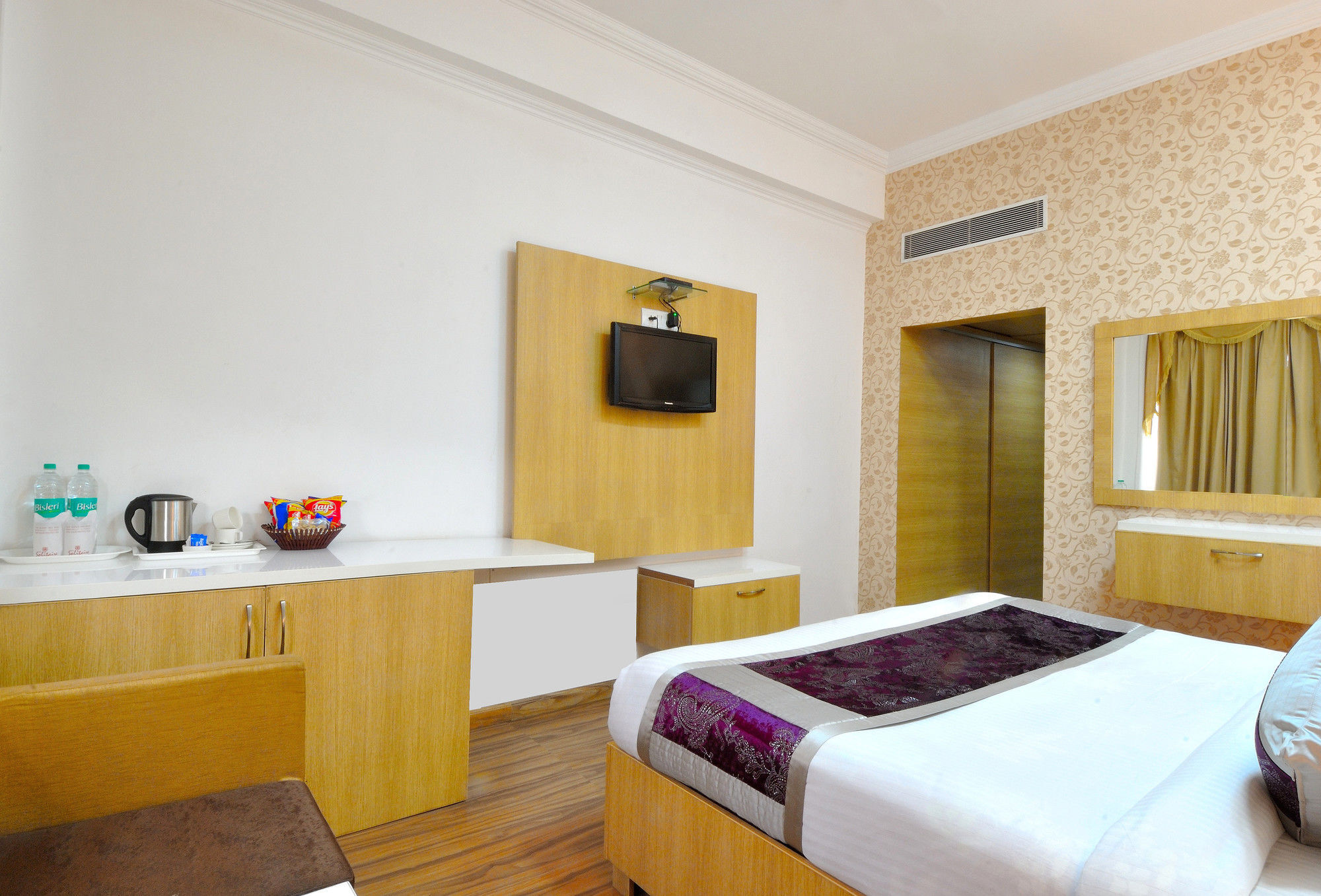Hotel Solitaire Chandigarh - 10 Mins From Railway Station מראה חיצוני תמונה
