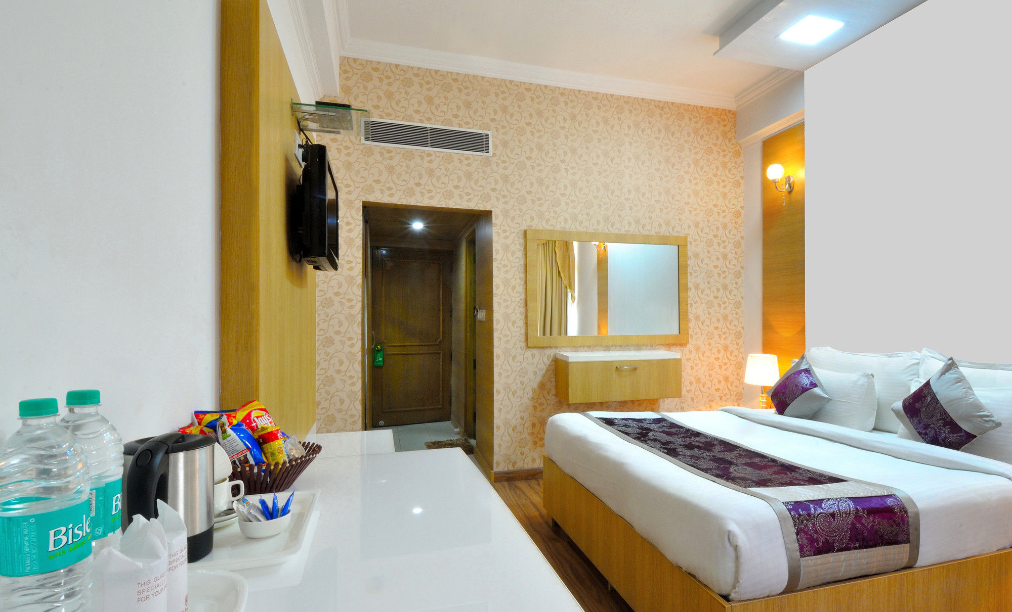 Hotel Solitaire Chandigarh - 10 Mins From Railway Station מראה חיצוני תמונה